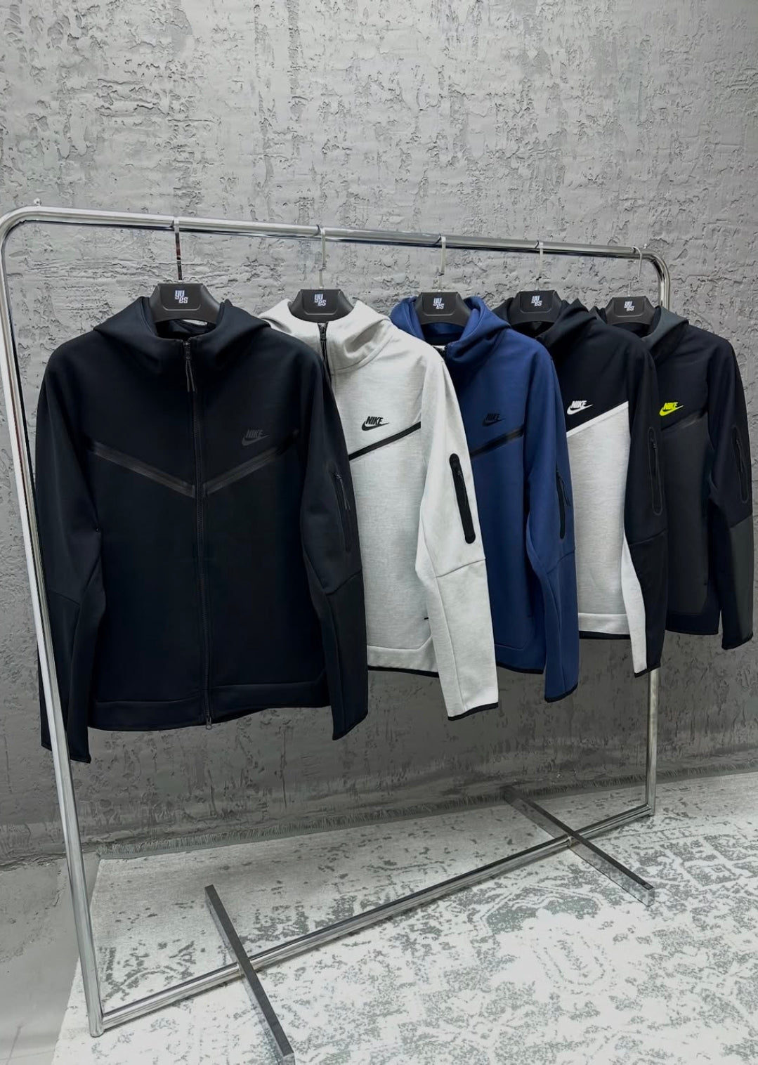 NIKE TECHS MULTI COLORS